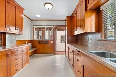  4849 W Point Loma Blvd, San Diego, CA 92107 - Photo 12