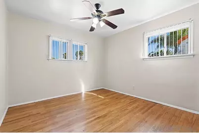  4849 W Point Loma Blvd, San Diego, CA 92107 - Photo 6