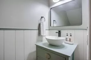 3466 Thunder Dr, Oceanside, CA 92056 - Photo 14