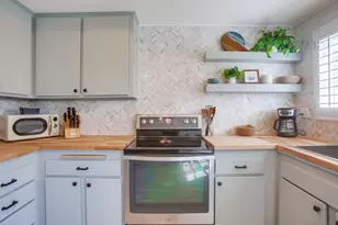 3466 Thunder Dr, Oceanside, CA 92056 - Photo 10