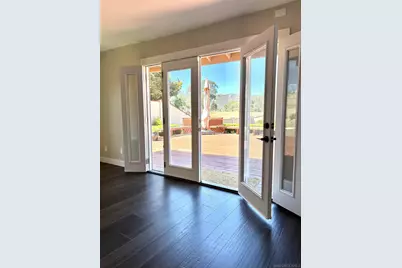  672 Chateau Place, Escondido, CA 92029 - Photo 10