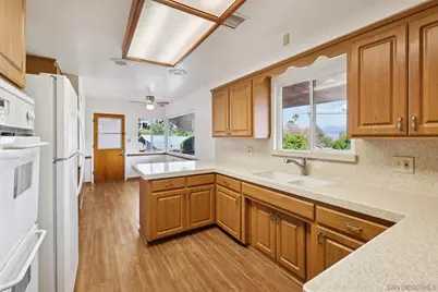  9070 Paradise Park Dr, Lakeside, CA 92040 - Photo 12