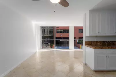  7811 Eads Avenue #206, La Jolla, CA 92037 - Photo 4