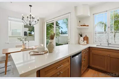  370 Carmel Creeper Place, Encinitas, CA 92024 - Photo 6