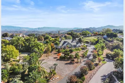  28373 Cavalier Ct, Escondido, CA 92026 - Photo 8