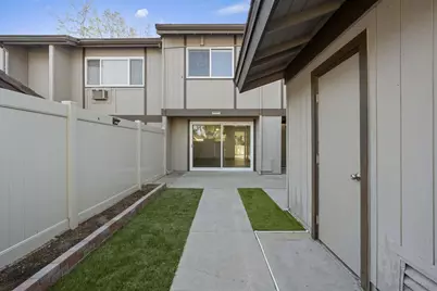  17382 Caminito Masada, San Diego, CA 92127 - Photo 4