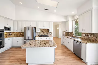  1580 Alta Vista Dr, Vista, CA 92084 - Photo 12