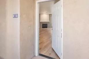 580 Camino De La Reina, San Diego, CA 92108 - Photo 6