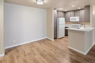  580 Camino De La Reina #321, San Diego, CA 92108 - Photo 14