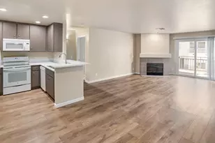 580 Camino De La Reina, San Diego, CA 92108 - Photo 8