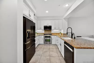  2205 Andalusia Ln Unit 2, Chula Vista, CA 91915 - Photo 4