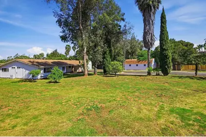  646 Barsby St, Vista, CA 92084 - Photo 10