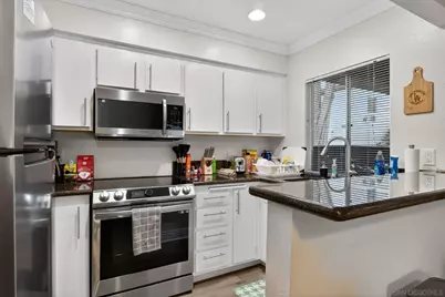  1353 Caminito Gabaldon #E, San Diego, CA 92108 - Photo 4
