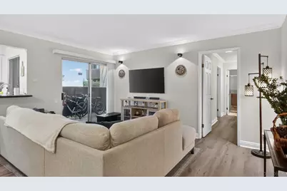  1353 Caminito Gabaldon #E, San Diego, CA 92108 - Photo 2