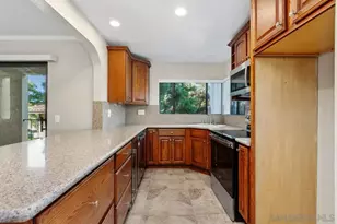 17627 Pomerado Rd, San Diego, CA 92128 - Photo 14