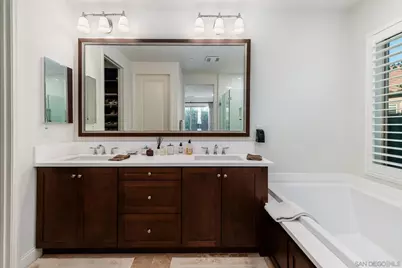  7911 Lusardi Creek Ln, San Diego, CA 92127 - Photo 18
