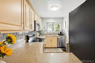 4038 Loma Riviera Cir, San Diego, CA 92110 - Photo 18