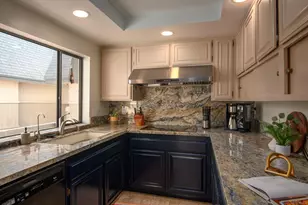 7975 Caminito Del Cid, La Jolla, CA 92037 - Photo 12