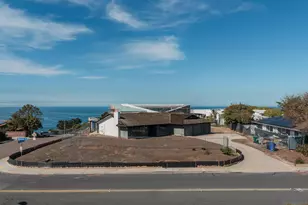 8504 Prestwick Dr, La Jolla, CA 92037 - Photo 4