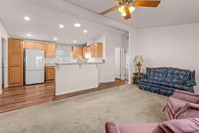  14089 Pomegranate Ave #214, Poway, CA 92064 - Photo 4