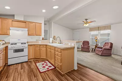  14089 Pomegranate Ave #214, Poway, CA 92064 - Photo 8