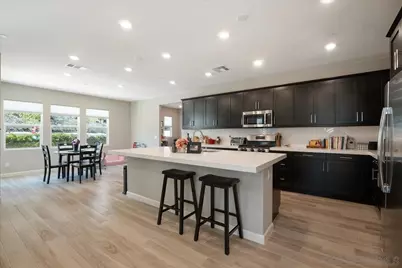  683 Grant Ct, Vista, CA 92083 - Photo 6