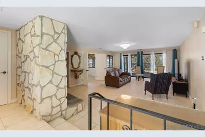  2665 Kauana Loa Dr, Escondido, CA 92029 - Photo 6