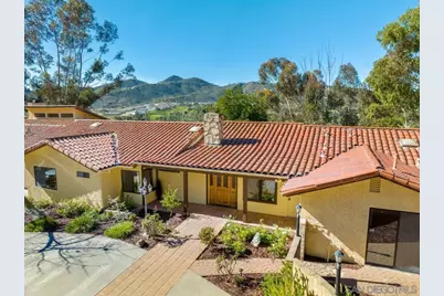  2665 Kauana Loa Dr, Escondido, CA 92029 - Photo 4