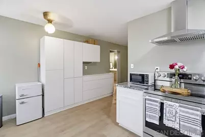  279 Moss St #10, Chula Vista, CA 91911 - Photo 6