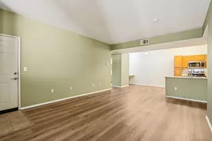 41410 Juniper St, Murrieta, CA 92562 - Photo 4