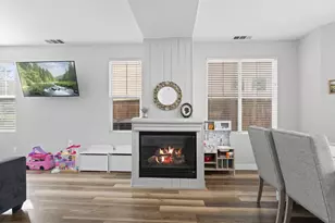 28327 TRIESE St, Murrieta, CA 92563 - Photo 4