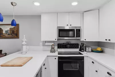  8368 Via Sonoma, La Jolla, CA 92037 - Photo 14