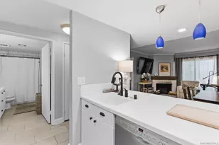 8368 Via Sonoma, La Jolla, CA 92037 - Photo 20