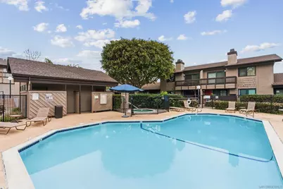 8368 Via Sonoma, La Jolla, CA 92037 - Photo 30