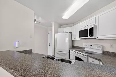  7545 Charmant Dr #1307, San Diego, CA 92122 - Photo 4