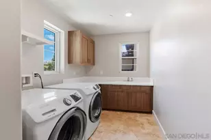 6761 Solterra Vista Pkwy, San Diego, CA 92130 - Photo 32