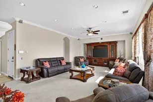 18410 Lakepointe Dr, Riverside, CA 92503 - Photo 26