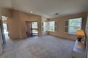 40581 Corte Albara, Murrieta, CA 92562 - Photo 8