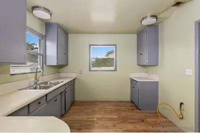 160 N Del Mar Ave, Chula Vista, CA 91910 - Photo 6