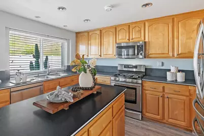  2622 Half Dome Pl, Carlsbad, CA 92010 - Photo 32