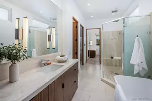 7970 Roseland Dr, La Jolla, CA 92037 - Photo 18