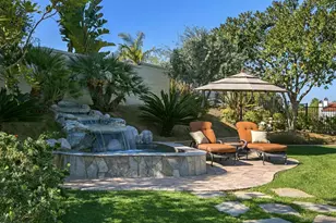 8181 Lamour Ln, San Diego, CA 92127 - Photo 16