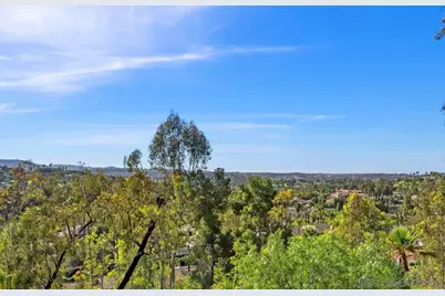  1112 Starview Dr, Vista, CA 92084 - Photo 4