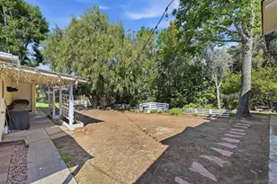 1521 Foothill Dr, Vista, CA 92084 - Photo 34