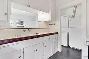 1081 Hayes Ave, San Diego, CA 92103 - Photo 10