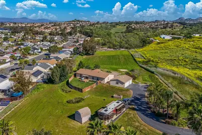  273 Stallion Dr, Oceanside, CA 92057 - Photo 38