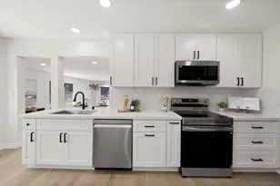 8432 Parkbrook St, San Diego, CA 92114 - Photo 8