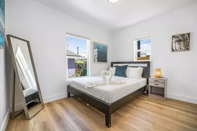  1817-19 Sunset Cliffs Blvd, San Diego, CA 92107 - Photo 12