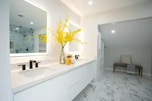 4826 Cannington Dr, San Diego, CA 92117 - Photo 8