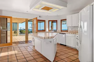 5111 Windsor Dr, Pacific Beach, CA 92109 - Photo 2